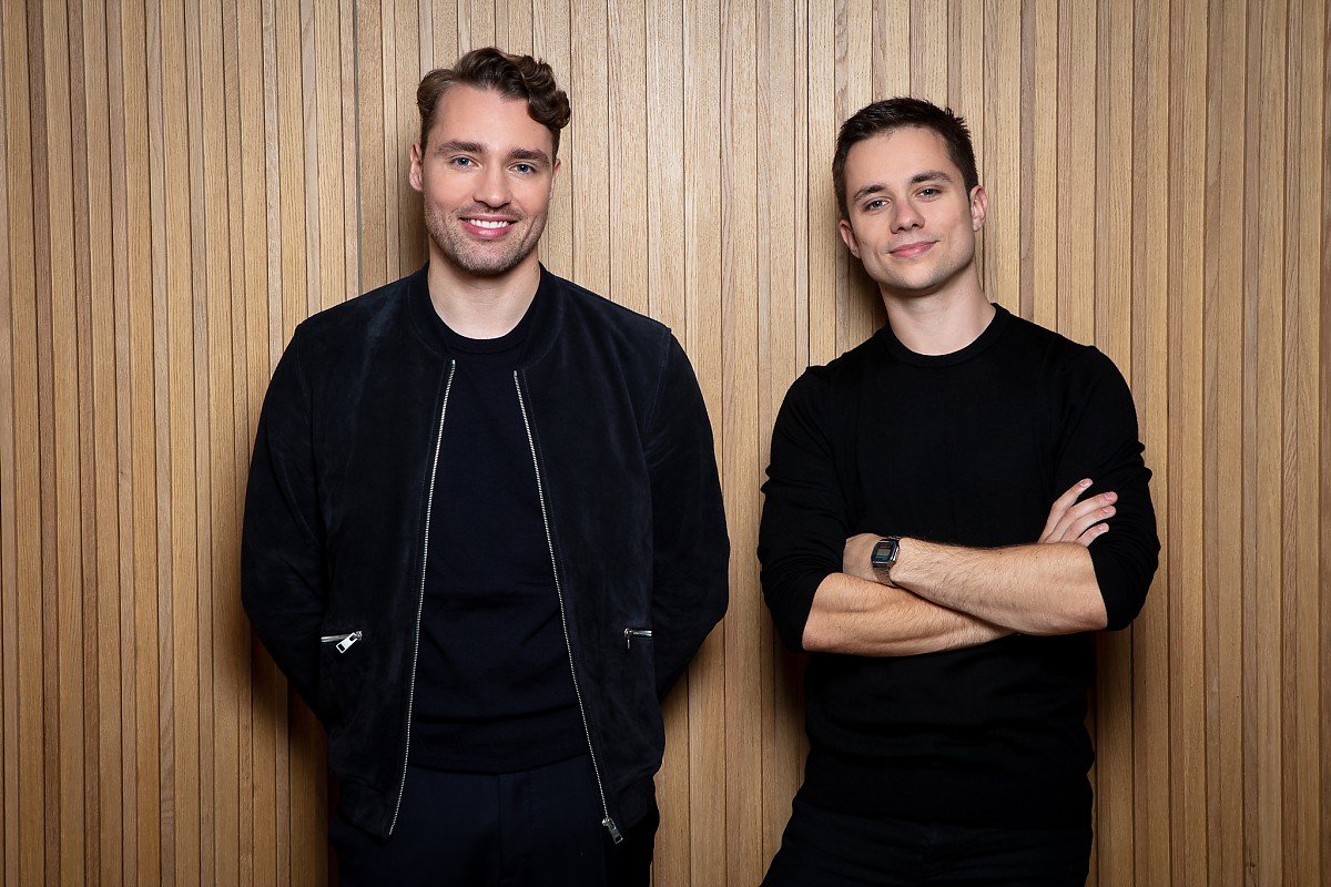 Foto Kontakte (auch LinkedIn) automatisch ins CRM �bertragen � mit Surfe