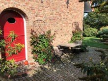 Ausgang K�che Exklusives Landhaus  ROSE GARDEN  Ambiente & Flair direkt vor Sylt!