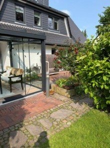 Wintergarten mit Blick in den Garten Exklusives Landhaus direkt vor Sylt und D�nemark
